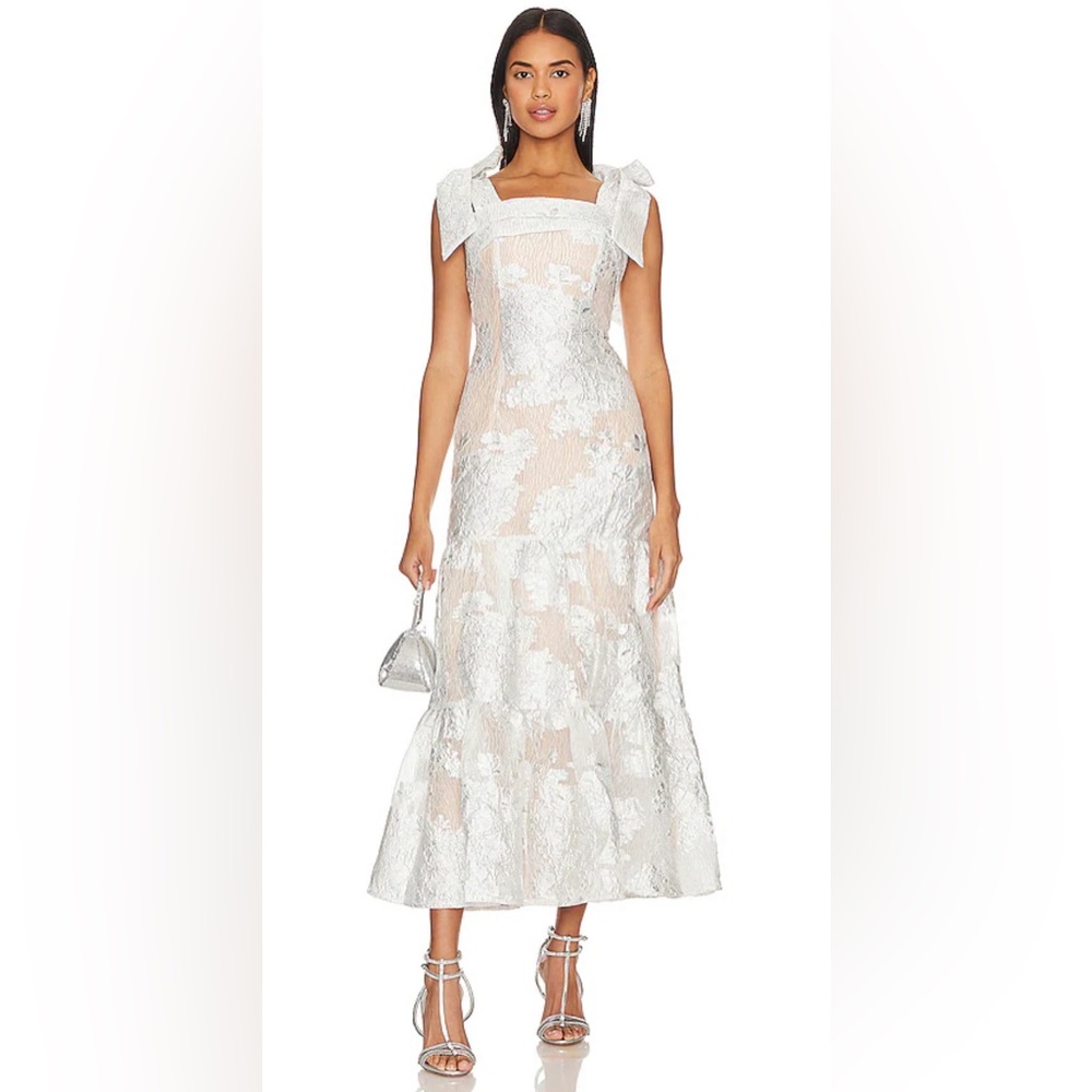 ELLIATT - Lizbeth Gown in Ivory Size: M